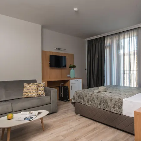 Tia Maria Is Situated In The Southern Part Of The Sunny 3* Слънчев бряг