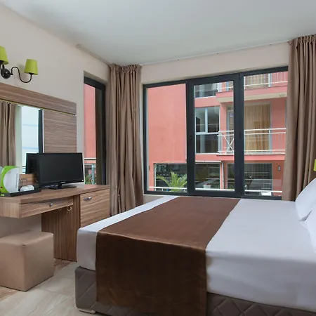 Tia Maria Is Situated In The Southern Part Of The Sunny 3* Слънчев бряг