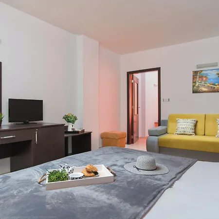 Tia Maria Is Situated In The Southern Part Of The Sunny Къща за гости 3*