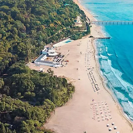 Pensiune Tia Maria Is Situated In The Southern Part Of The Sunny Sunny Beach