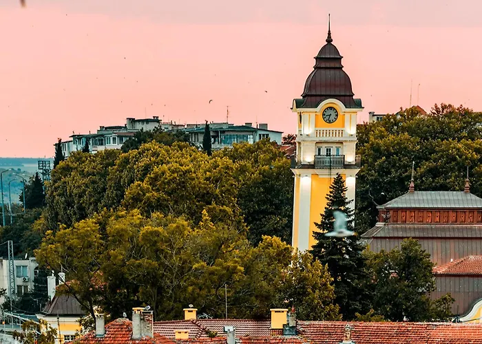 Tia Maria Is Situated In The Southern Part Of The Sunny Pensionat Slăntjev Brjag